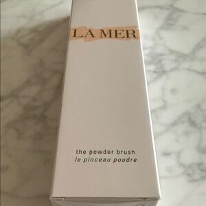 La Mer Powder Brush NWT Retails for $100